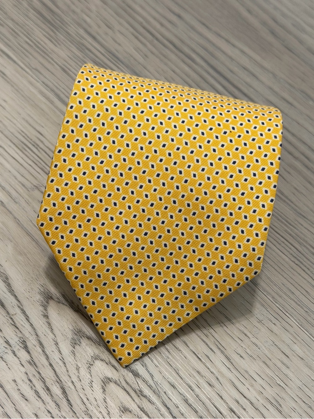 NEW Ralph Lauren 100% Silk Tie Gold Yellow Geometric Print 3.75” By 56”